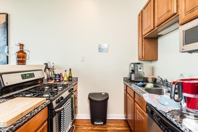 Foto del edificio - 1 bedroom in Chicago IL 60612