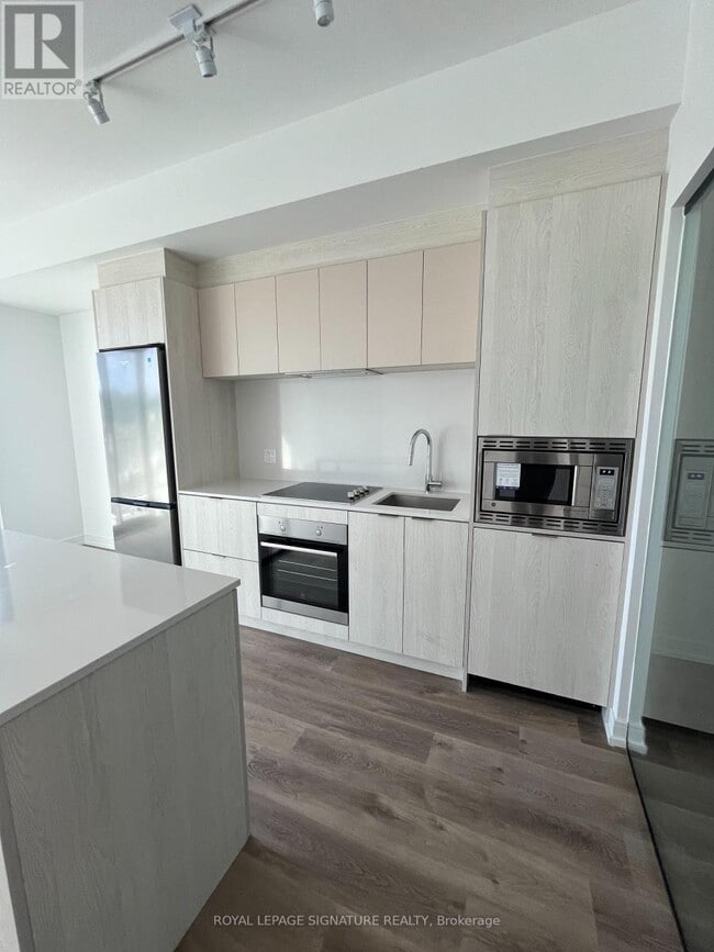 Building Photo - 1 Jarvis St