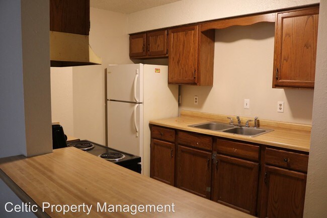 Foto del edificio - 593 N Somerset Terrace