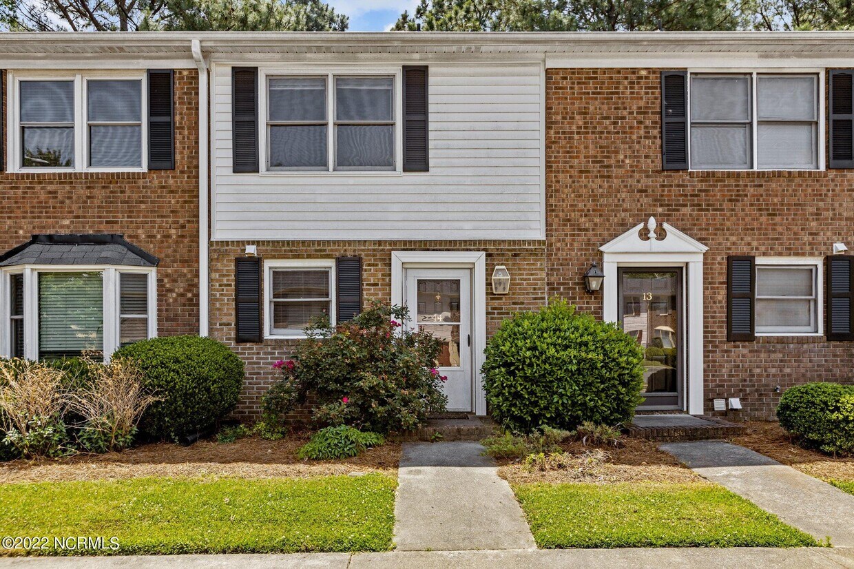 101 David Dr, Greenville, NC 27858 Townhouse for Rent in Greenville