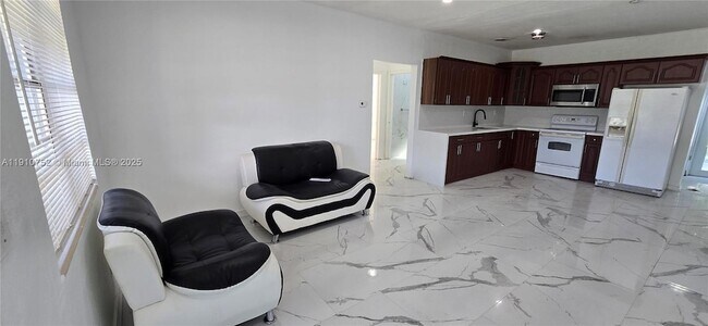 Foto del edificio - 12140 SW 218th St