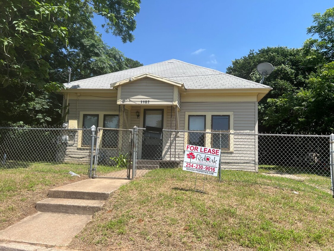 Primary Photo - Bonus room, East Waco