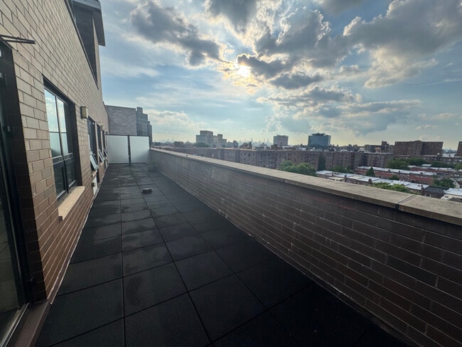 Building Photo - 9639-96-66 66th Ave