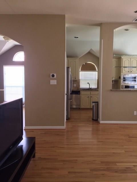 Building Photo - 9510 Vista Cir