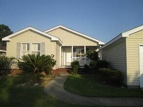 Building Photo - 10207 Elderberry Park Ln