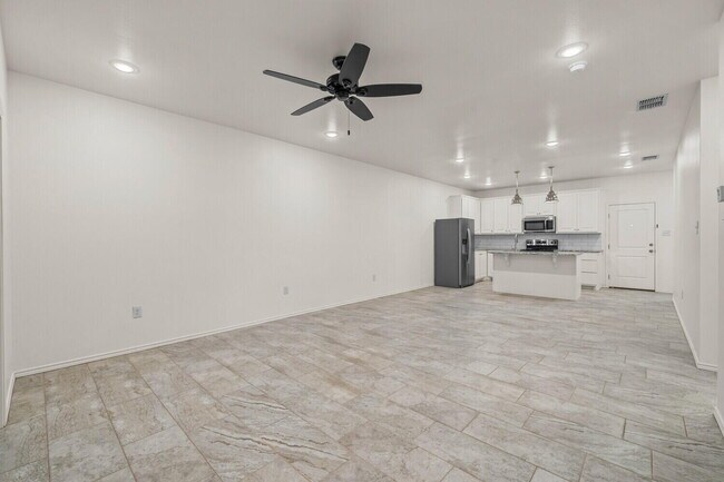 Building Photo - 5708 Lehigh St