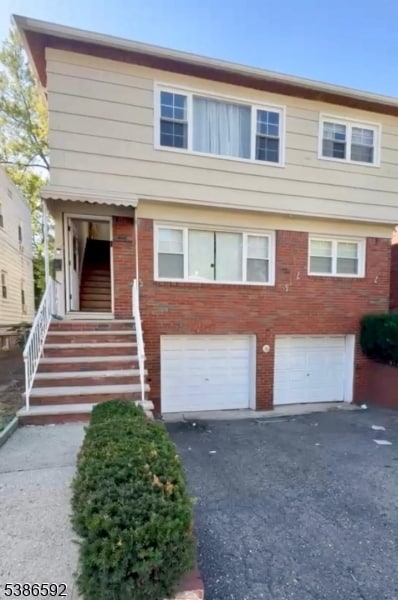 Primary Photo - 105 Norwood St