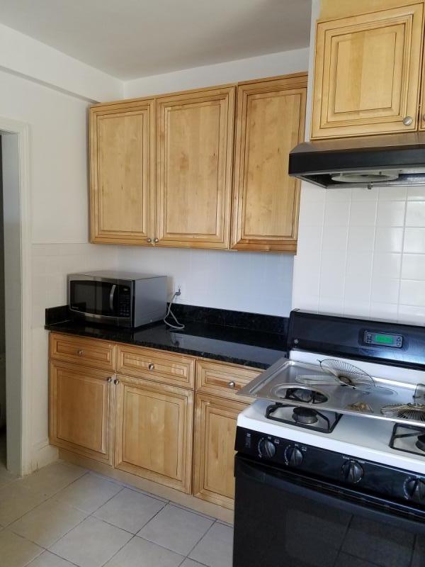Photo - 254 Elliot St (Newton, MA)