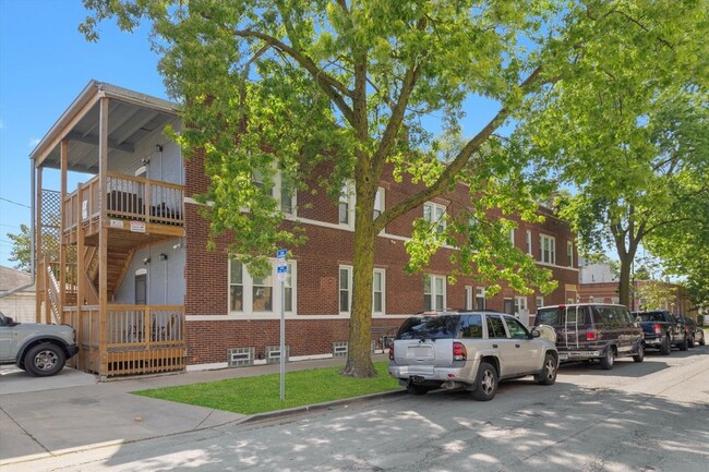 Building Photo - 1301 S 51st Ave