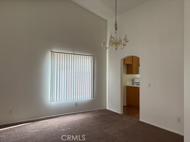 Foto del edificio - 1066 Birch Ln