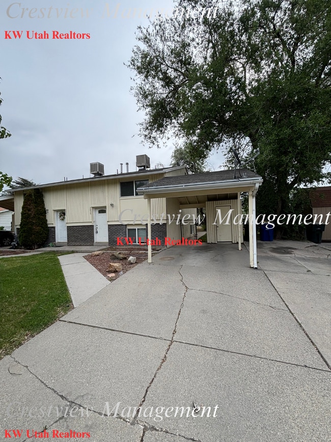 Building Photo - 2835-2835 S 3200 W
