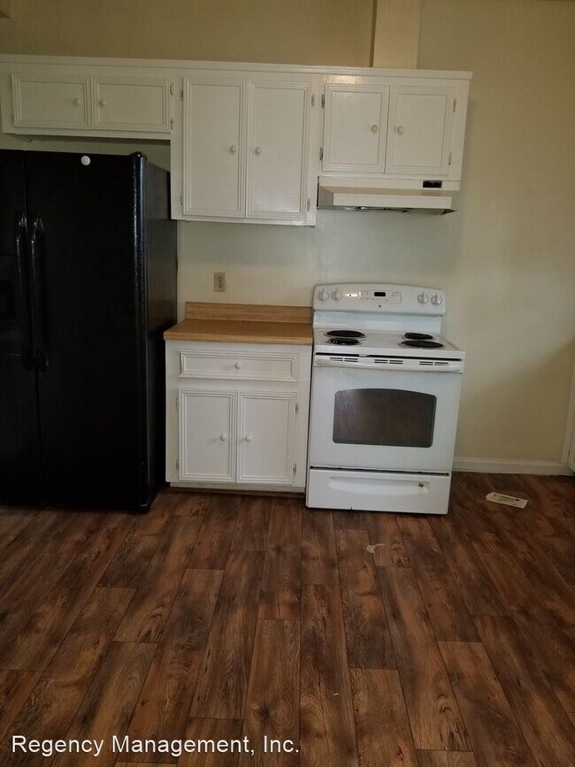 Building Photo - 3 br, 2 bath House - 407 East Park Ave