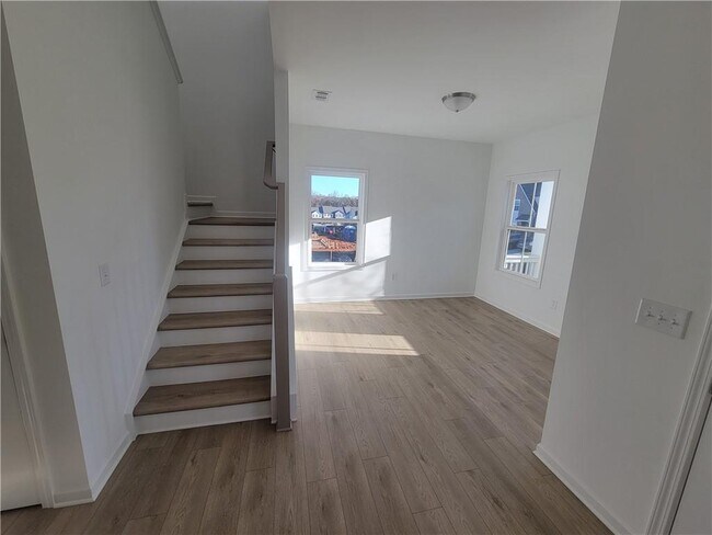 Building Photo - 5521 COALIE