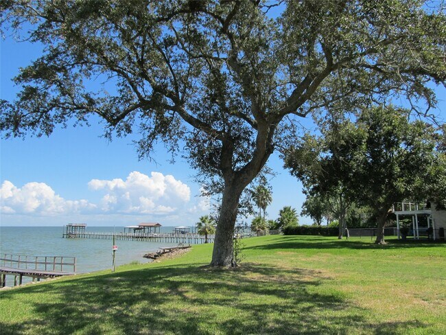 Foto del edificio - 3 Avenue E