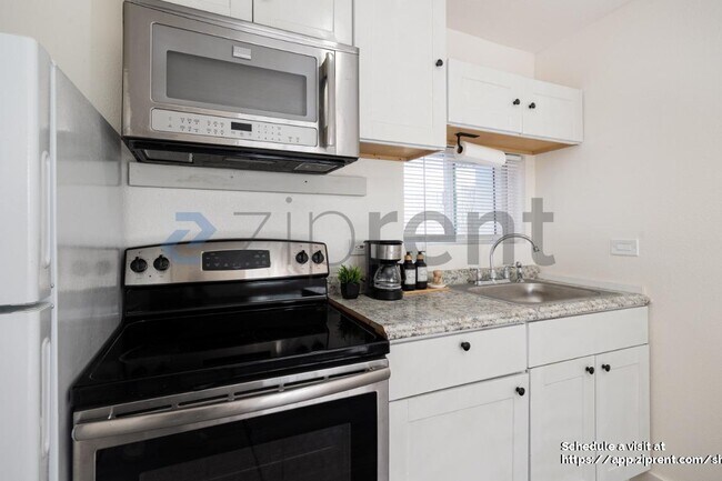 Foto del edificio - 4344 Keeler Ave