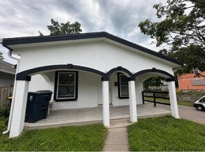 Building Photo - 1539 Topping Ave