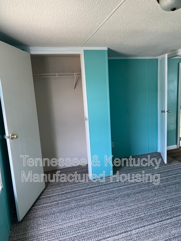 Building Photo - 1104 Columbia Ave