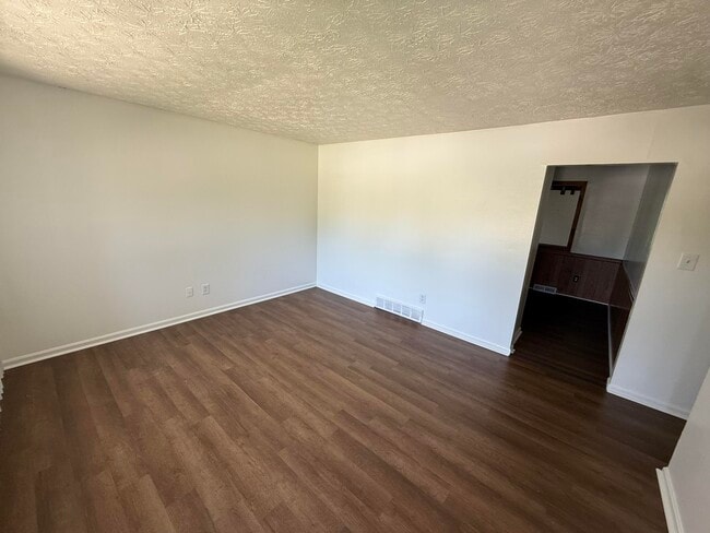 Building Photo - 2653 Twinbrooke Ln