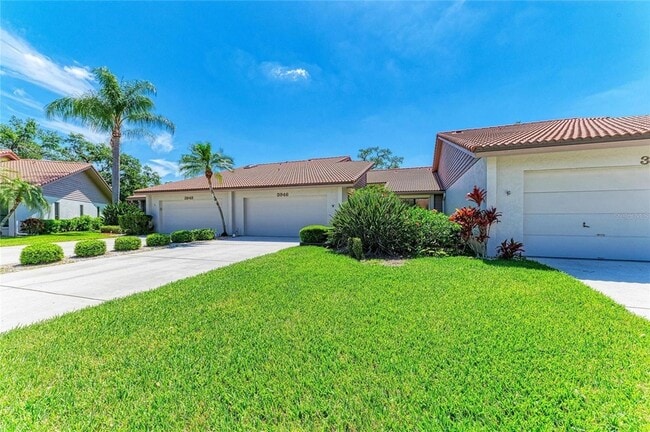 Building Photo - 3946 Wilshire Cir E