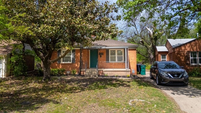 Building Photo - 3 Bedroom Rent to Own Home Available!