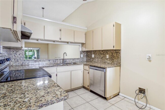 Building Photo - 3219 Laurel Dale Dr