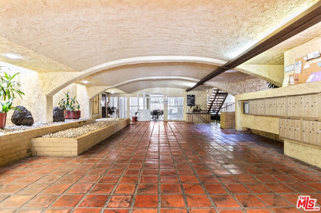 Foto del edificio - 5600 Kensington Wy