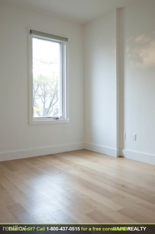 Building Photo - 151 11th St