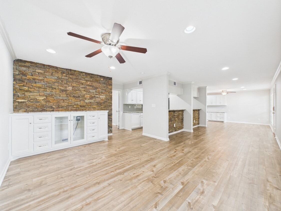 Foto principal - 5333 Richmond Ave.