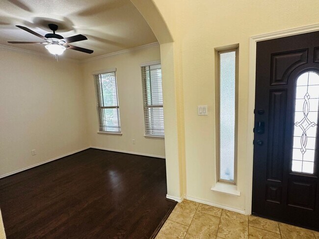 Foto del edificio - 132 Buckskin Way