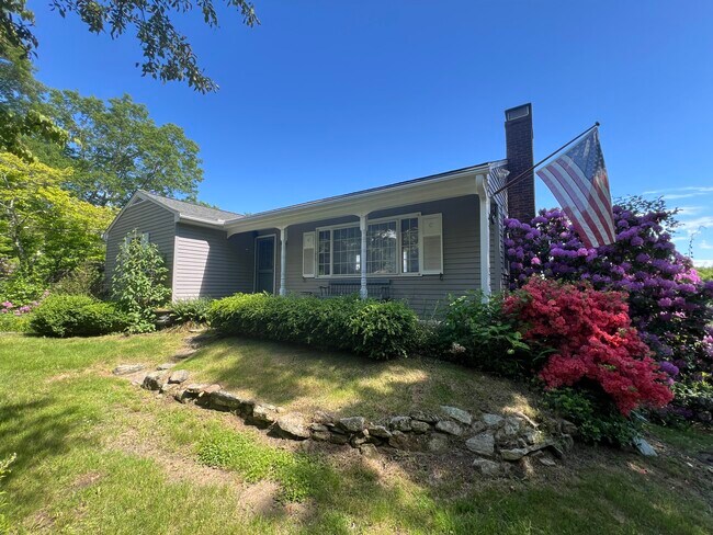 Photo - 123 Looking Glass Hill Rd House