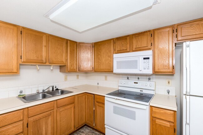 Foto del edificio - 4 Bed 4 Bath Town Home in Greeley, CO!