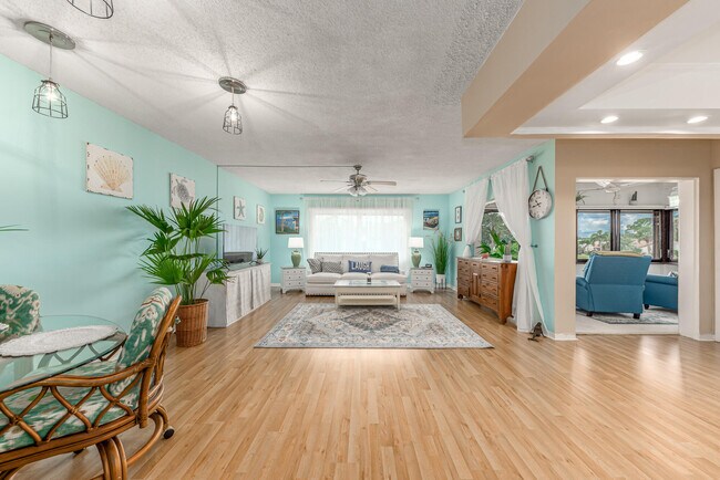 Building Photo - 1800 SE St Lucie Blvd