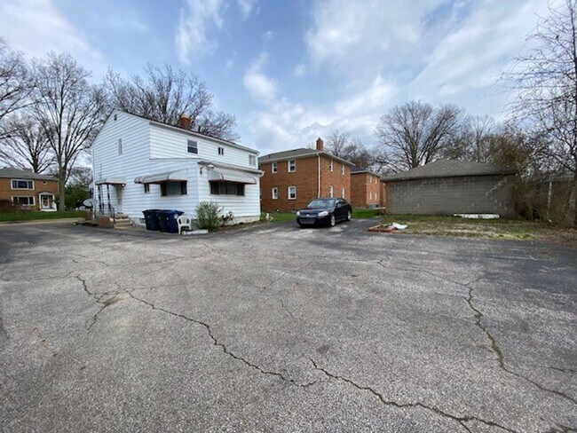 Foto del edificio - 1726-1726 Tanglewood Dr