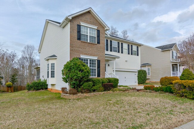 Building Photo - Beautiful 4 bedroom single family home