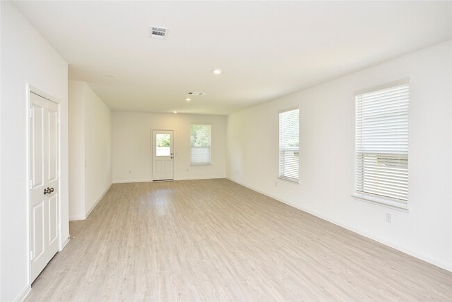 Foto del edificio - 25473 Cilantro Dr