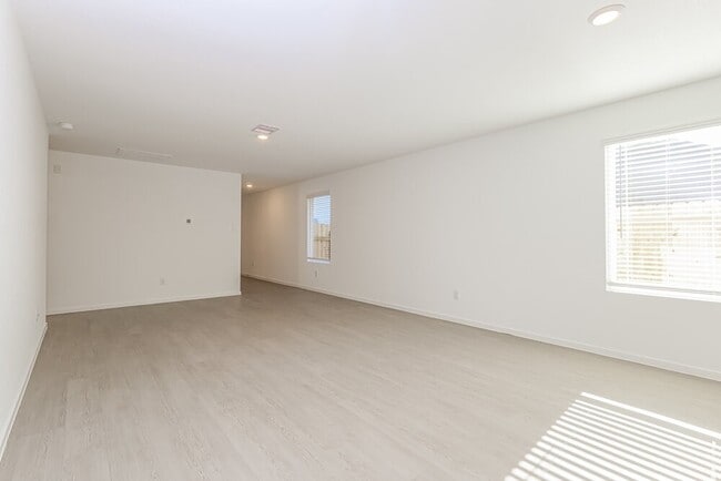 Building Photo - 1523 Crowson Rdg