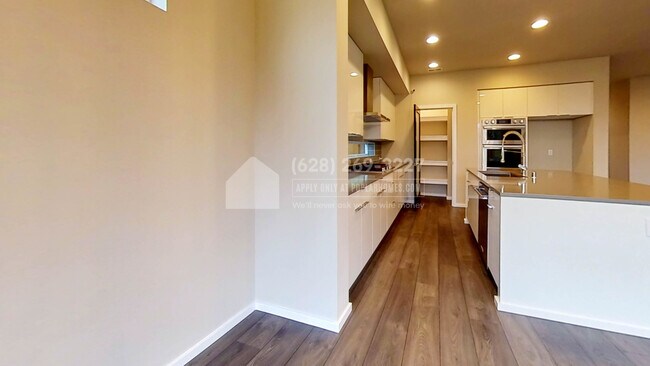 Building Photo - 2802 162nd Ave Ct E