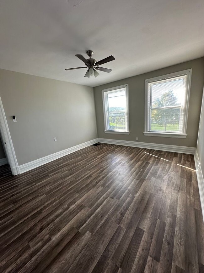 Building Photo - Beautiful Upper Unit in Duplex on Marcum Park Downtown!!!!