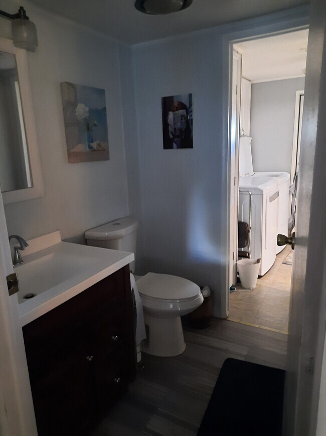 Foto del edificio - 148 Woodland Dr