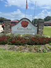Building Photo - Cypress Bend Apartments