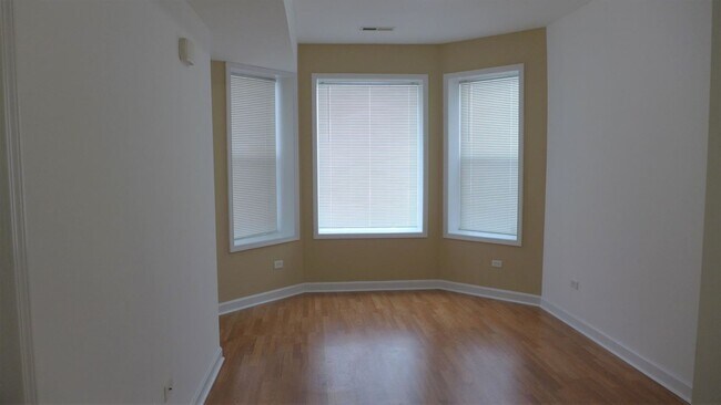 Foto del edificio - 5045 W 30th St