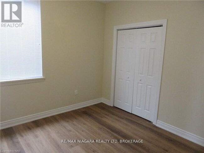 Photo du bâtiment - 58 Jarvis St