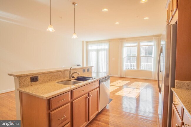 Building Photo - 434 Lady Fern Pl