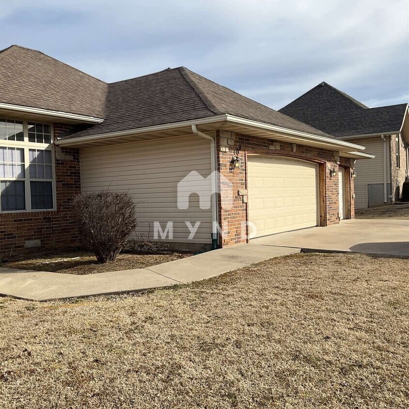 409 E Cottage Pl House Rental in Republic, MO