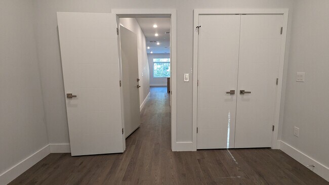 Foto del edificio - 2114 N Franklin St