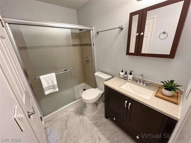 Foto del edificio - 6800 E Lake Mead Blvd