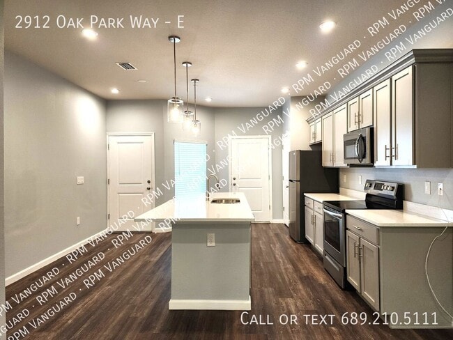 Photo - 2912 Oak Park Way-E Townhome