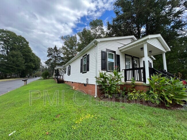 Foto del edificio - 623 W Iredell Ave