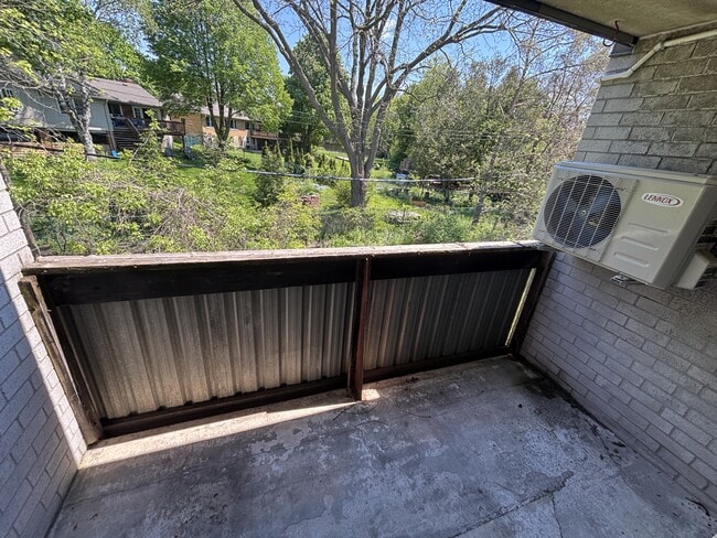 Building Photo - 251 Erb St. W