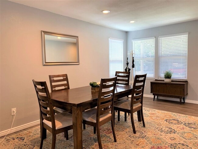 Building Photo - Available November 1st